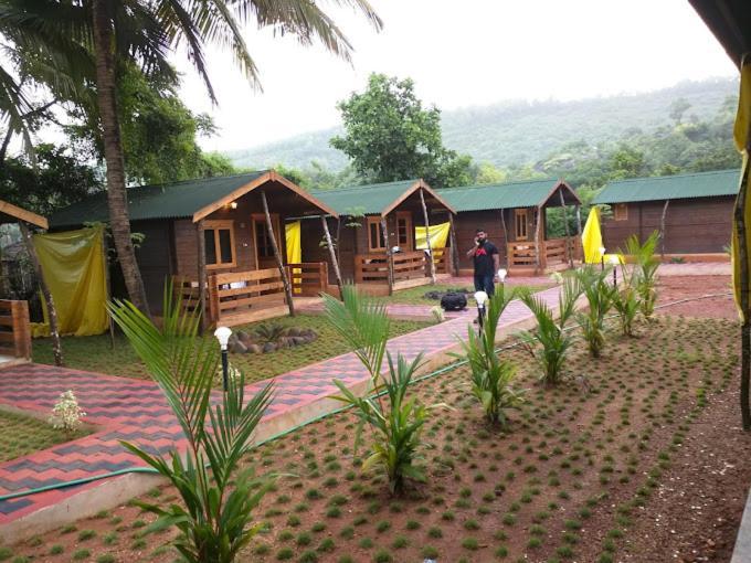 White Elephant Restaurant & Cottages Gokarna Gokarna  Exterior foto
